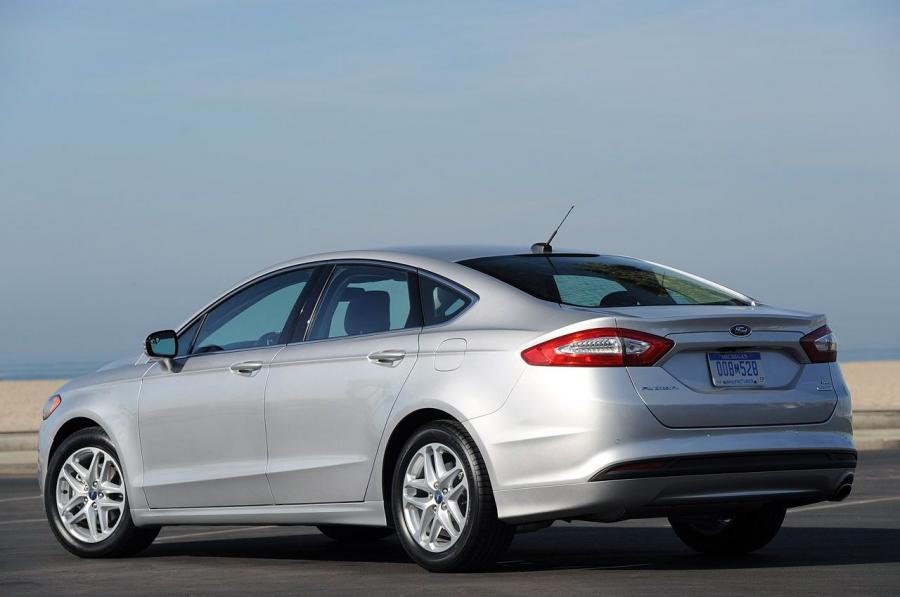  Ford Fusion 2013 года  (US) (фото 149 из 202)